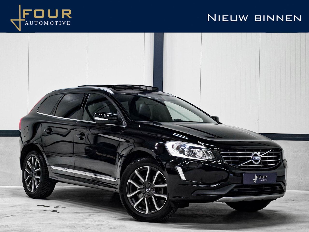 Volvo XC60 - 2.0 T5 AWD ! | Panoramadak | Leer | Extreem netjes! | Memory | Stoelverwarming | - AutoWereld.nl