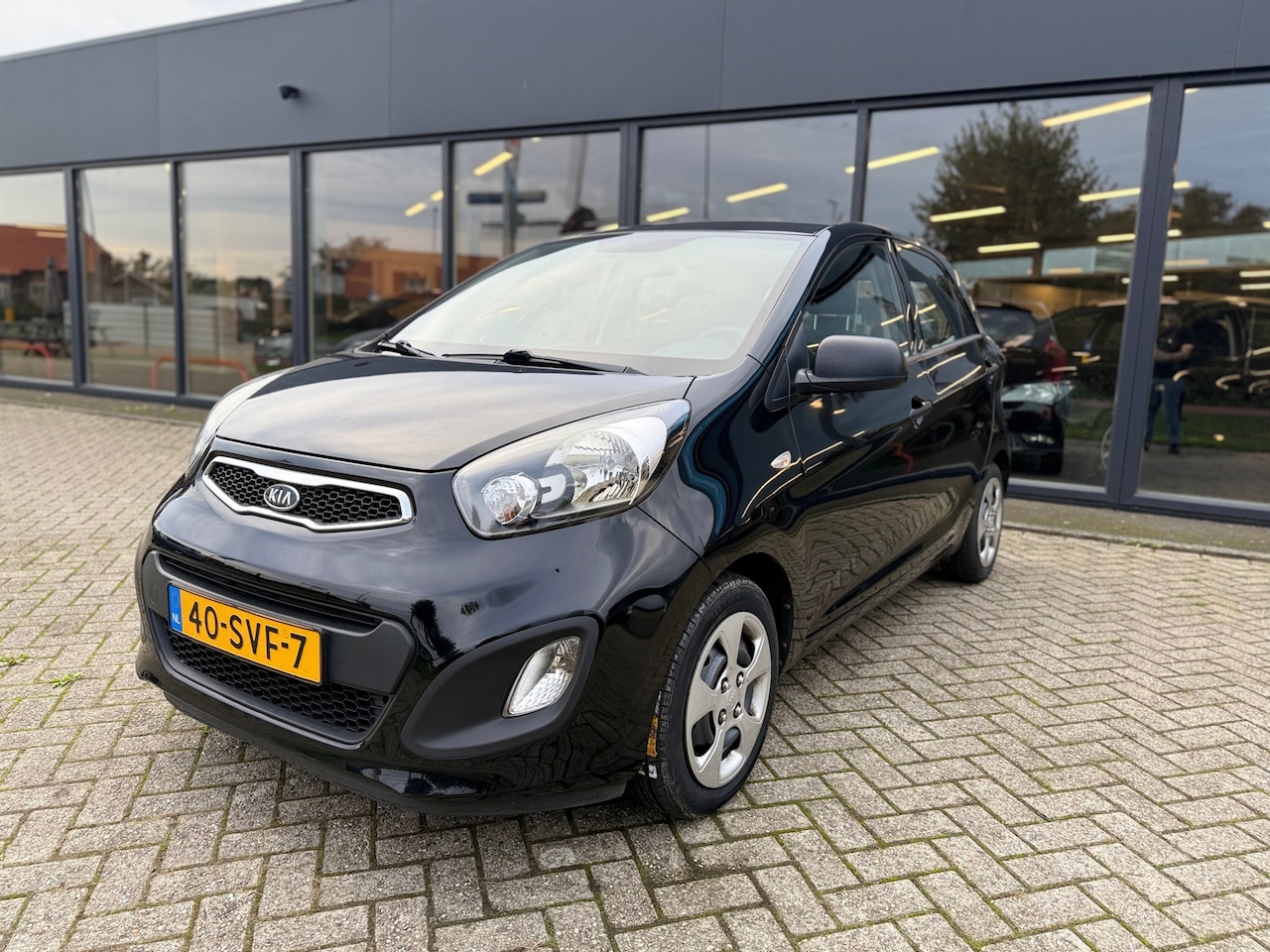 Kia Picanto - 1.2 CVVT Comfort Pack 1.2 CVVT Comfort Pack - AutoWereld.nl