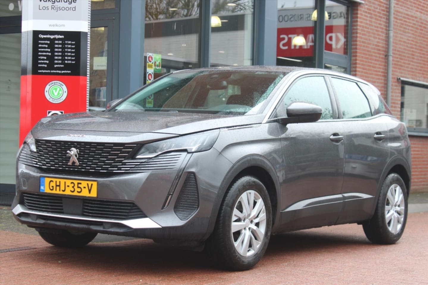 Peugeot 3008 - 1.2 PureTech *Allure* | Stoelverwarming | Cruise & Climate Control | PDC | Privacy | Bluet - AutoWereld.nl