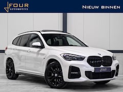 BMW X1 - xDrive20i M Sport | Trekhaak 2000kg | Panoramadak | Uniek | Extreem netjes |
