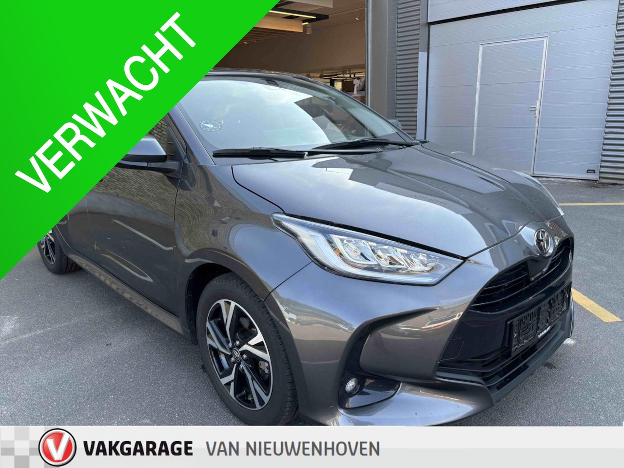 Toyota Yaris - 1.5 VVT-i First Edition 1.5 VVT-i First Edition - AutoWereld.nl