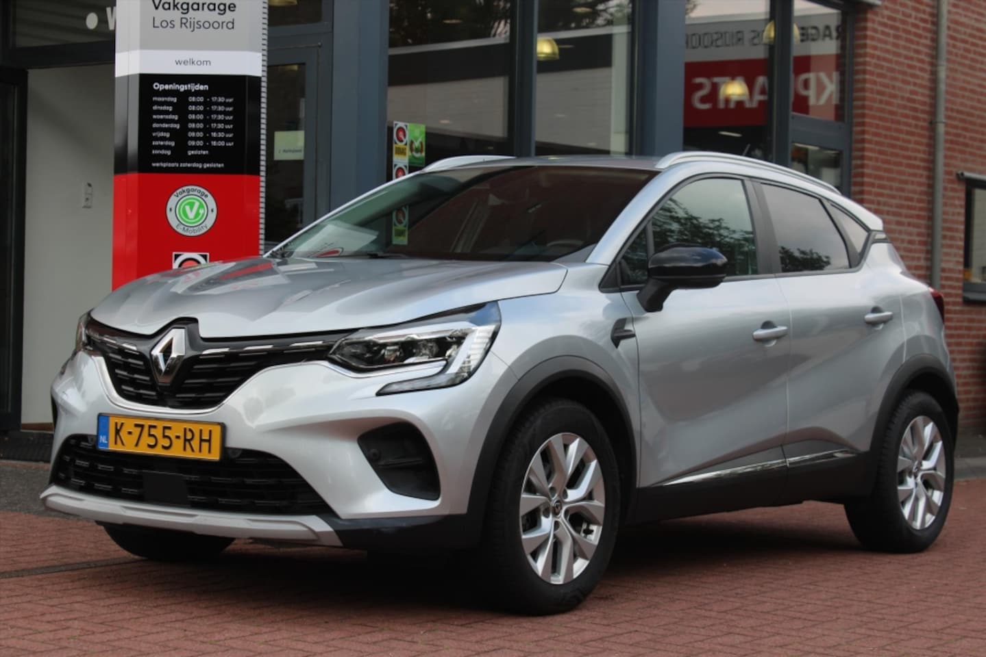 Renault Captur - 1.3 TCe Hybride *Zen* | Carplay | Camera | Cruise & Climate Control | PDC | Navigatie | Bl - AutoWereld.nl