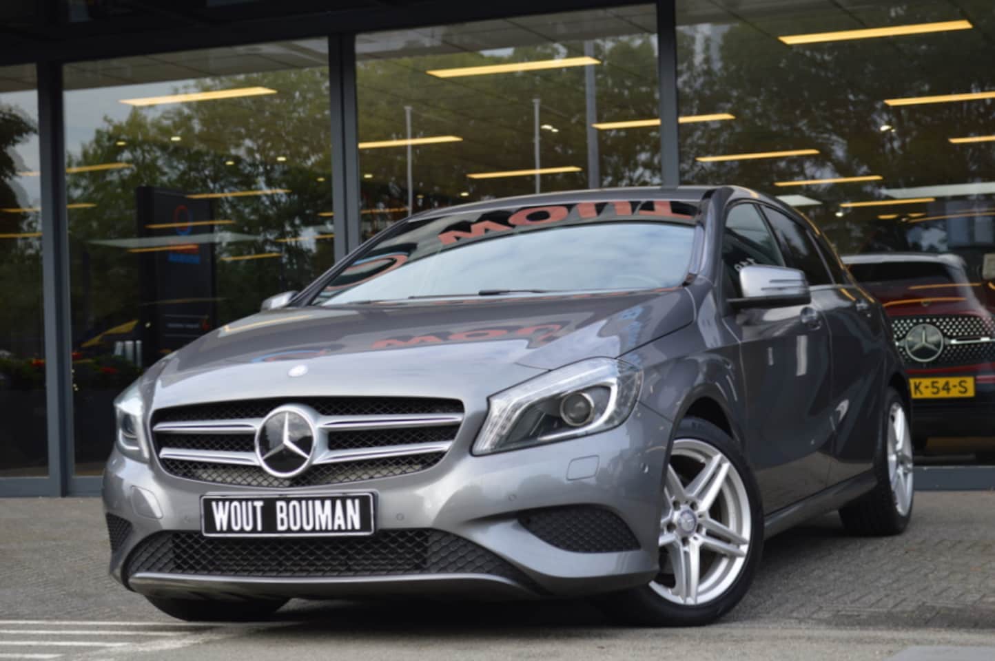 Mercedes-Benz A-klasse - 180 Ambition Aut. Xenon Airco Cruise CarPlay Pdc - AutoWereld.nl
