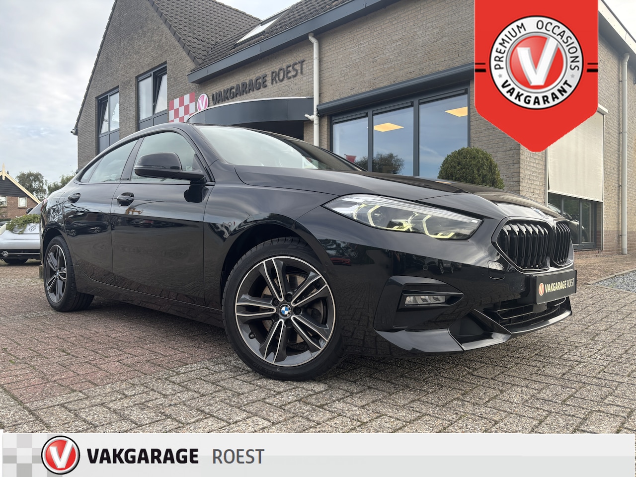 BMW 2-serie Gran Coupé - 218i Executive Edition Automaat Panoramadak / Carplay / Camera - AutoWereld.nl