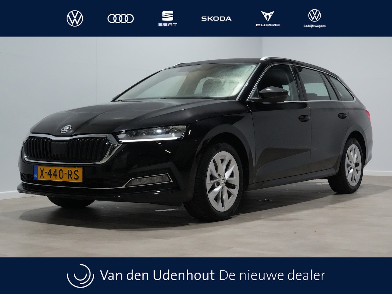 Skoda Octavia Combi - 1.5 e-TSI Business Edition Navitie PDC elektr. klep 81 - AutoWereld.nl