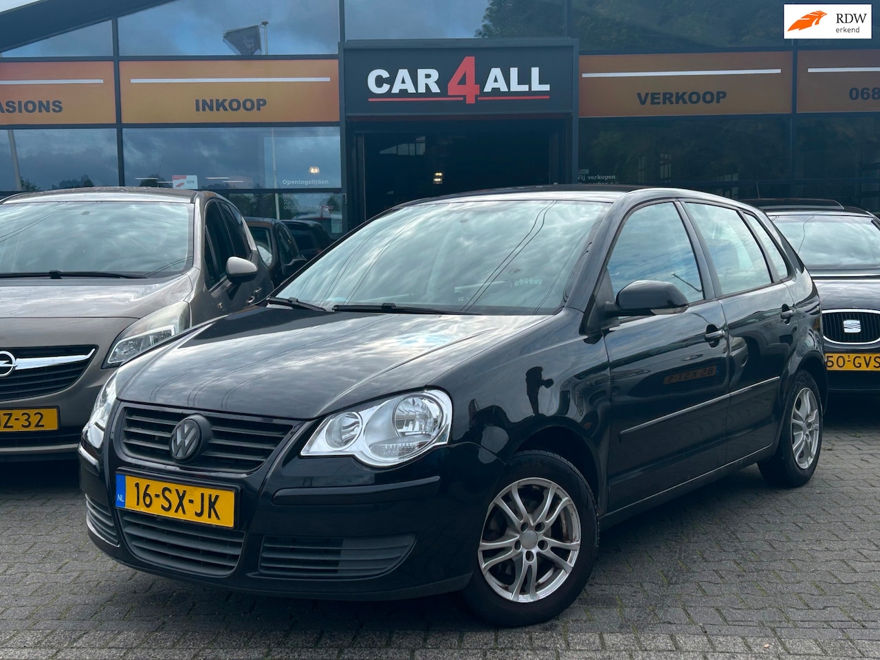 Volkswagen Polo - 1.4-16V Comfortline AIRCO/ELEKRAMEN/LMVELGEN/APK 23-2-2027 - AutoWereld.nl