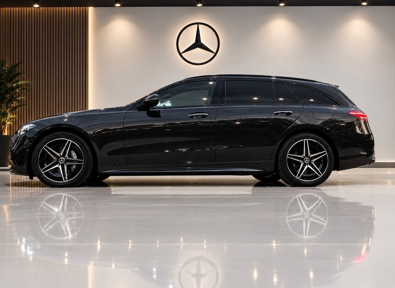 Mercedes-Benz C-klasse Estate - 300 e AMG Line Limited Nightpakket NL Auto| 1e Eig | Vol! - AutoWereld.nl