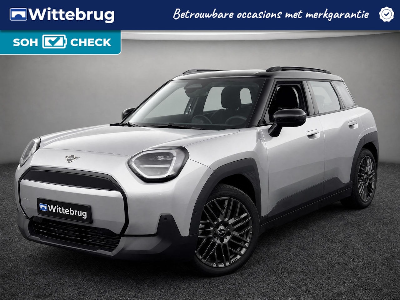 MINI Aceman - E Essential XS 42.5 kWh | Mooie 18 inch Velgen | Camera | Navigatie | YP - AutoWereld.nl