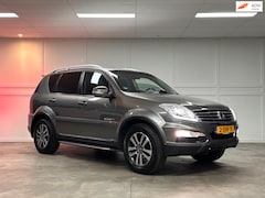 SsangYong Rexton - RX 200 e-XDI Sapphire / 7 Persoons / Leer / Automaat