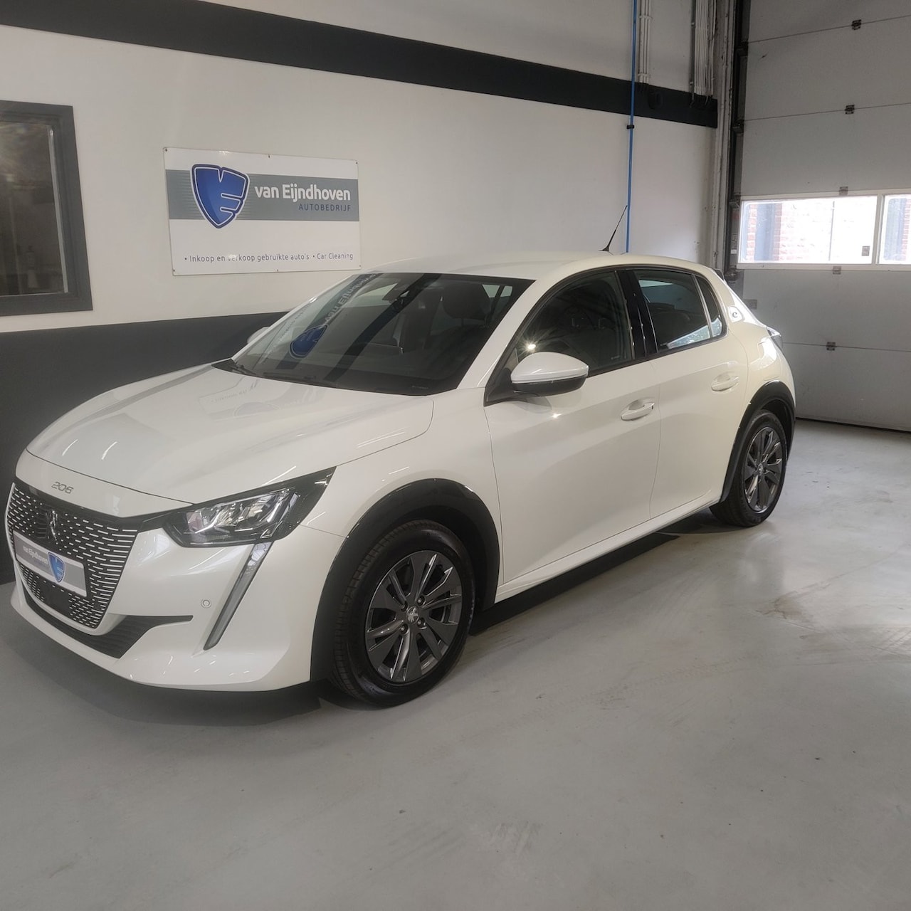 Peugeot e-208 - EV Allure 50 kWh EV Allure 50 kWh - AutoWereld.nl