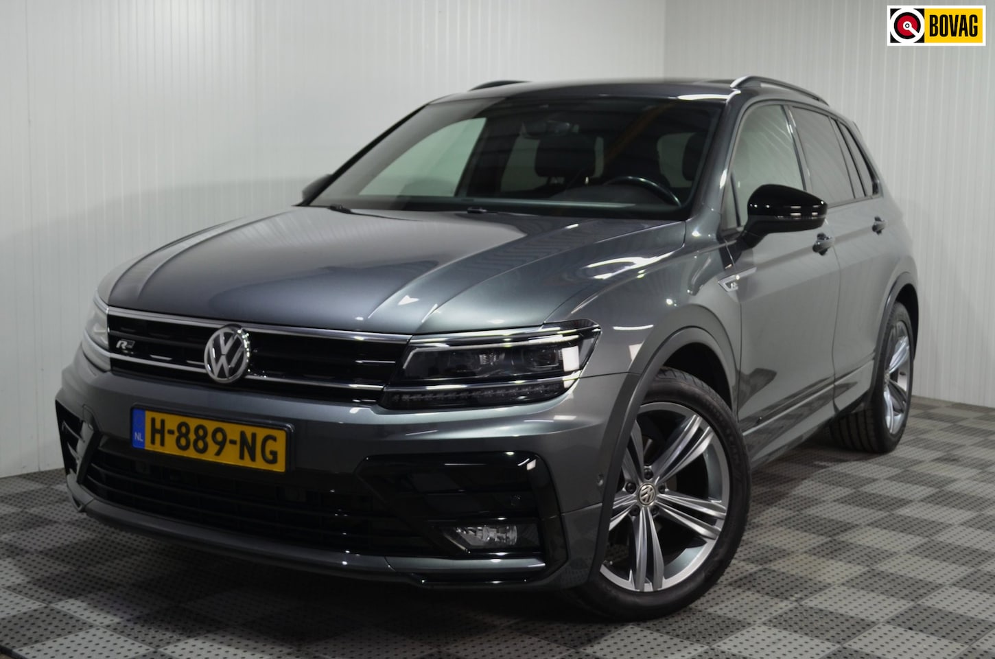 Volkswagen Tiguan - 1.5 TSI ACT Highline Business R-Line / Pano.dak / Camera / NL auto - AutoWereld.nl