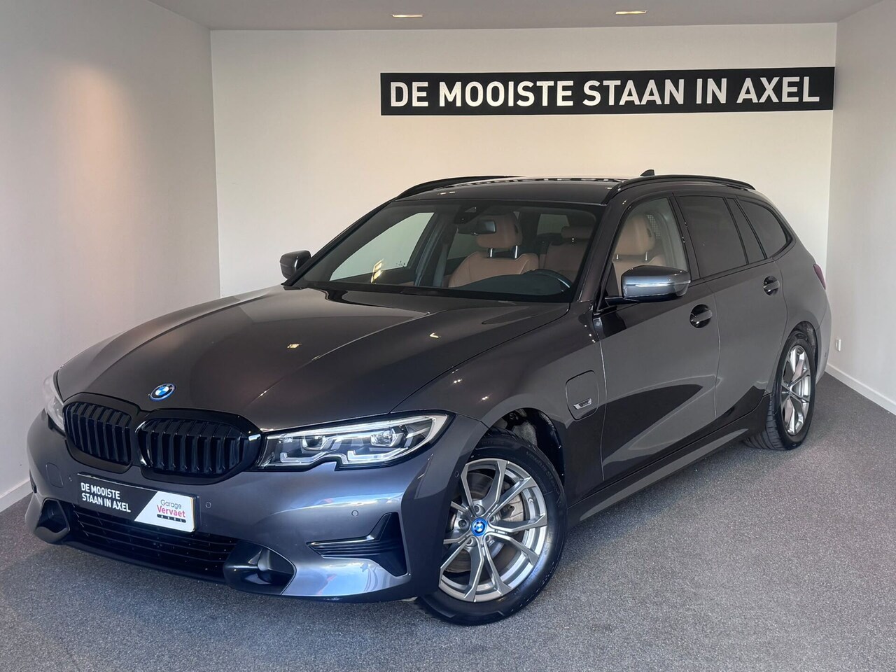 BMW 3-serie Touring - 320e Business Edition Plus 320e Business Edition Plus - AutoWereld.nl