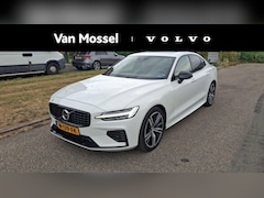 Volvo S60 - Recharge T6 AWD R-Design | Trekhaak | 19 Inch Velgen | Power Seats | Harman / Kardon |