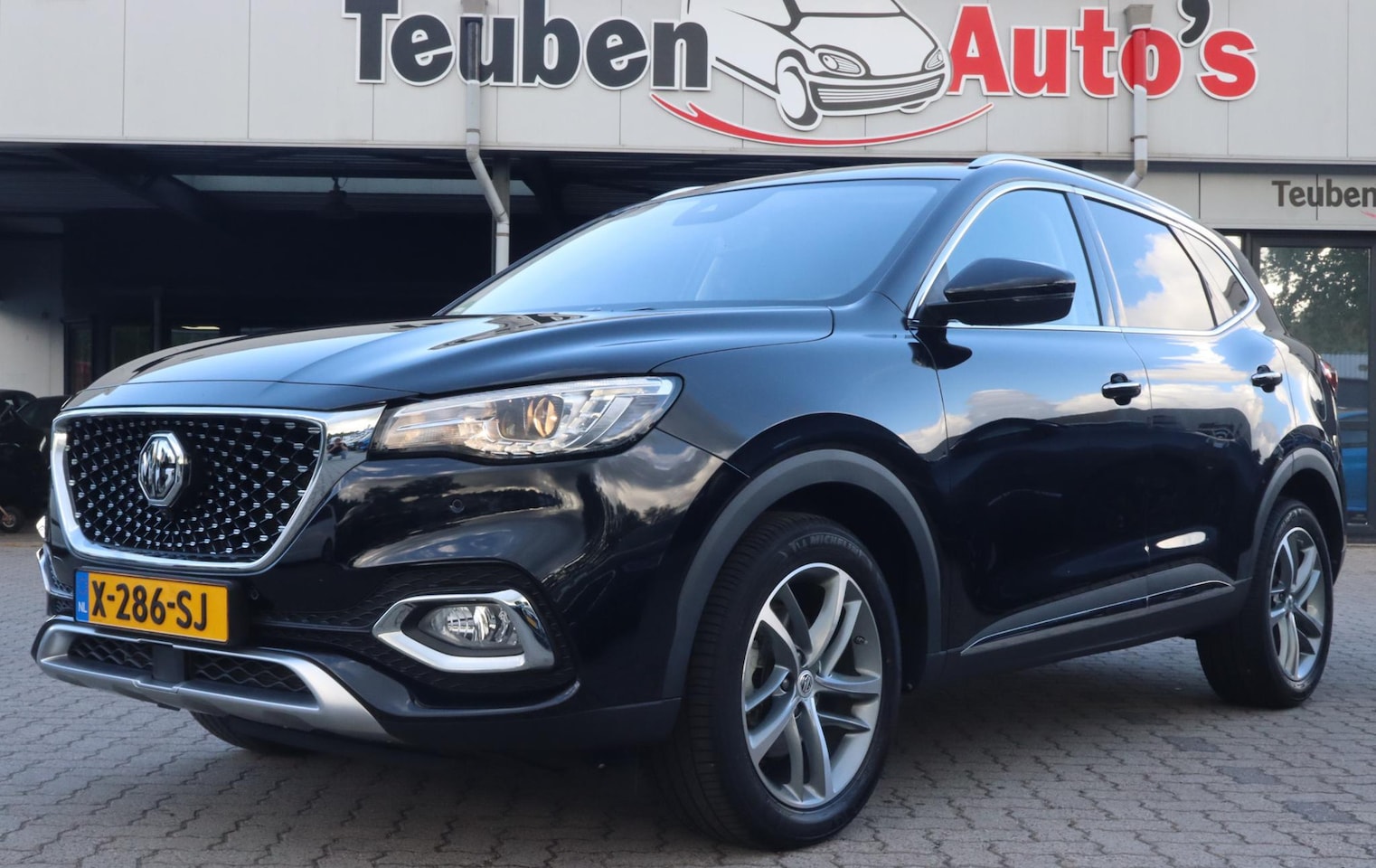 MG EHS - 1.5 TGDI Comfort PHEV | Leder interieur | Adaptive cruise | Camera | 26.613 KM | Apple Car - AutoWereld.nl