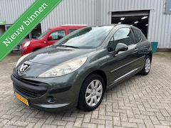 Peugeot 207 - 1.4 Color-line