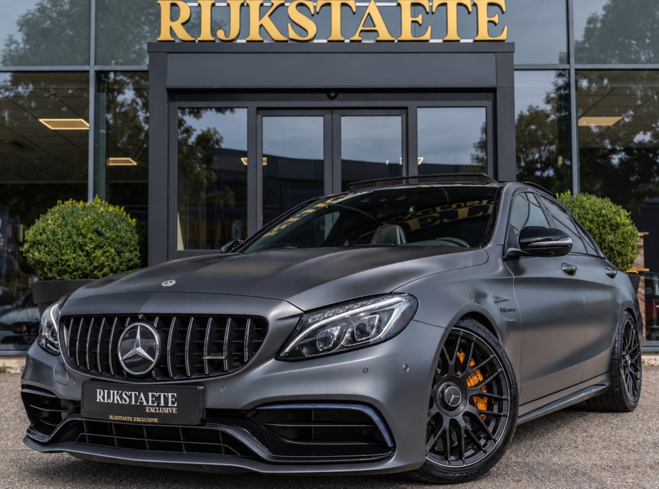 Mercedes-Benz C-klasse - AMG C63S|PANO|KERAMISCH|BURMESTER|HUD|KUIP - AutoWereld.nl