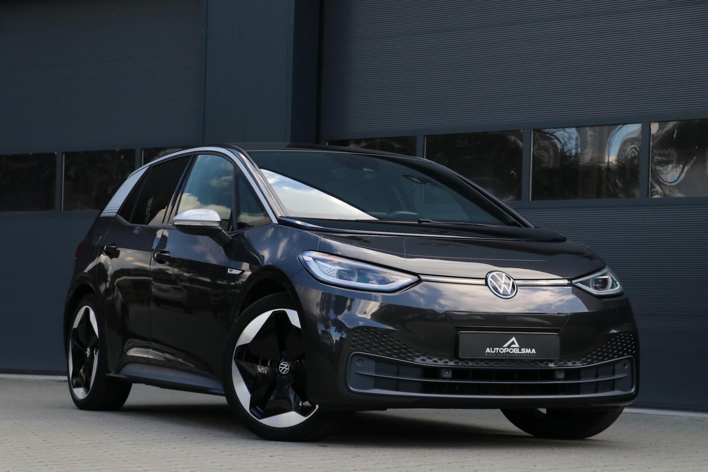 Volkswagen ID.3 - First Max 58 kWh Panodak HeadupDisplay 20'Inch Matrix Beam Light Sportstoelen PrivacyGlass - AutoWereld.nl
