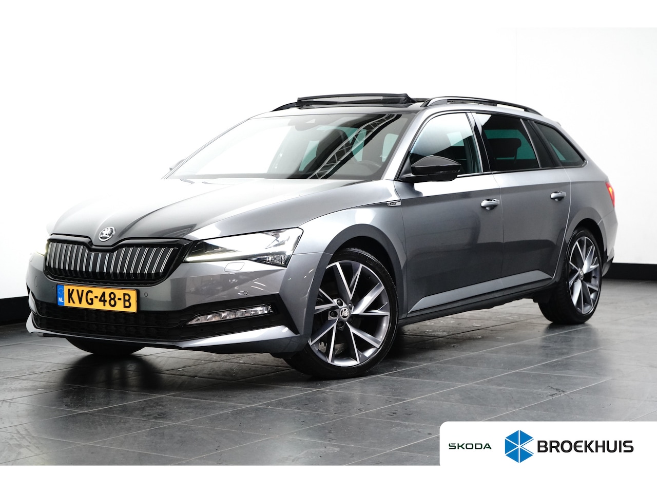 Skoda Superb Combi - 1.4 TSI iV Sportline Business l Elekt. Stoel incl Memory l Pano Dak l Camera l Elektr. Kle - AutoWereld.nl