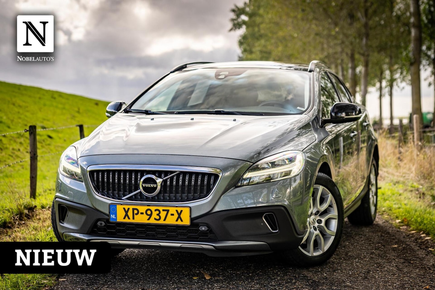 Volvo V40 Cross Country - 1.5 T3 Polar+ Luxury|Dealeronderhoud - AutoWereld.nl