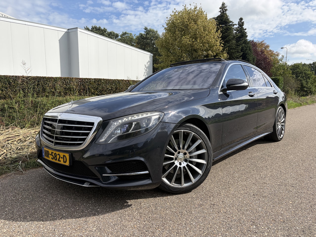 Mercedes-Benz S-klasse - 500 PLUG-IN HYBRID Lang / AUTOMAAT / PANORAMADAK / AMG PAKKET - AutoWereld.nl