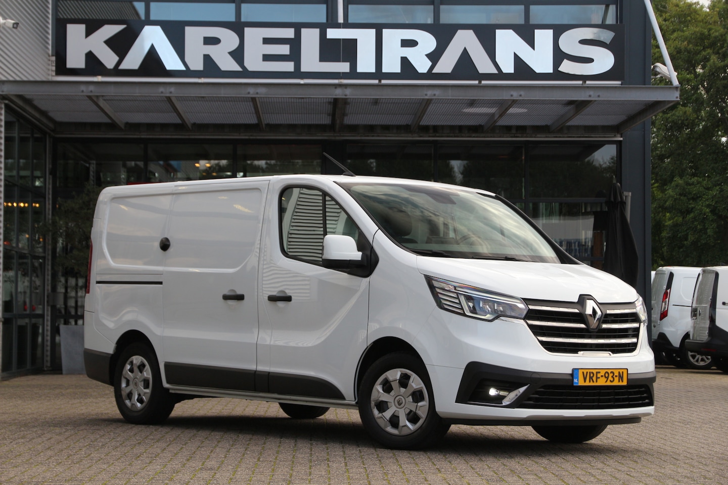 Renault Trafic - 2.0 DCI 130 | L1H1 | Werkplaats inrichting | Navi | Clima.. - AutoWereld.nl