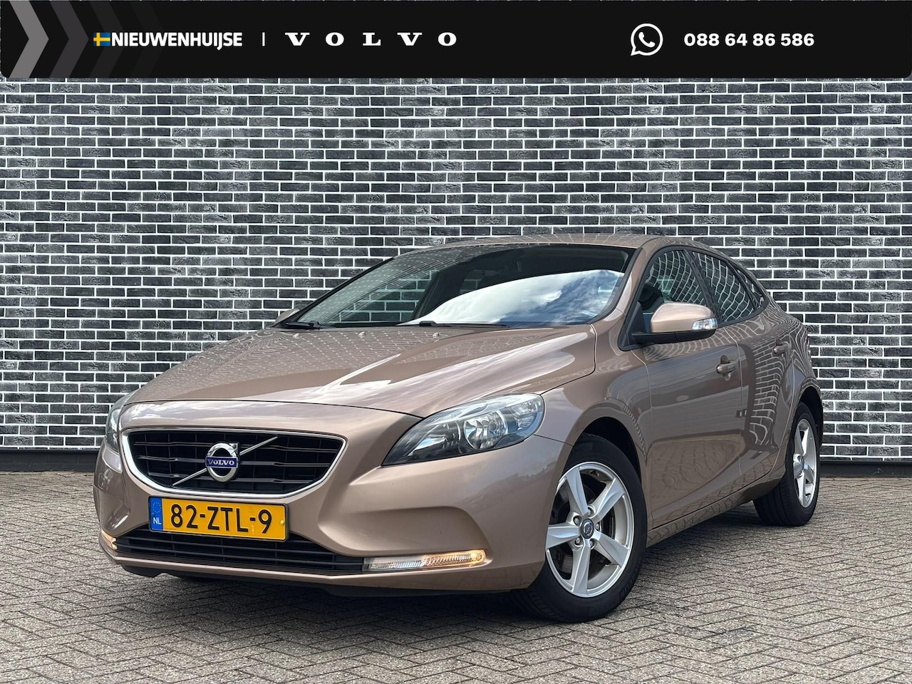Volvo V40 - 1.6 T3 Kinetic | Trekhaak | RTI Navigatie | High Performance Audio | Bluetooth | Achteruit - AutoWereld.nl
