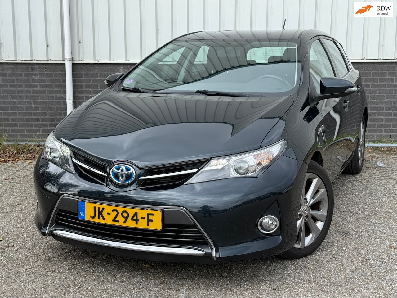 Toyota Auris - 1.8 Hybrid Aspiration Navi Camera Cruise Automaat - AutoWereld.nl