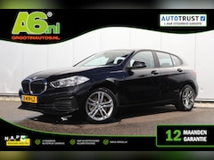 BMW 1-serie - 118i 136PK Automaat Navigatie Carplay Android Stoelverwarming 17 inch LMV Cruise Parkeerse