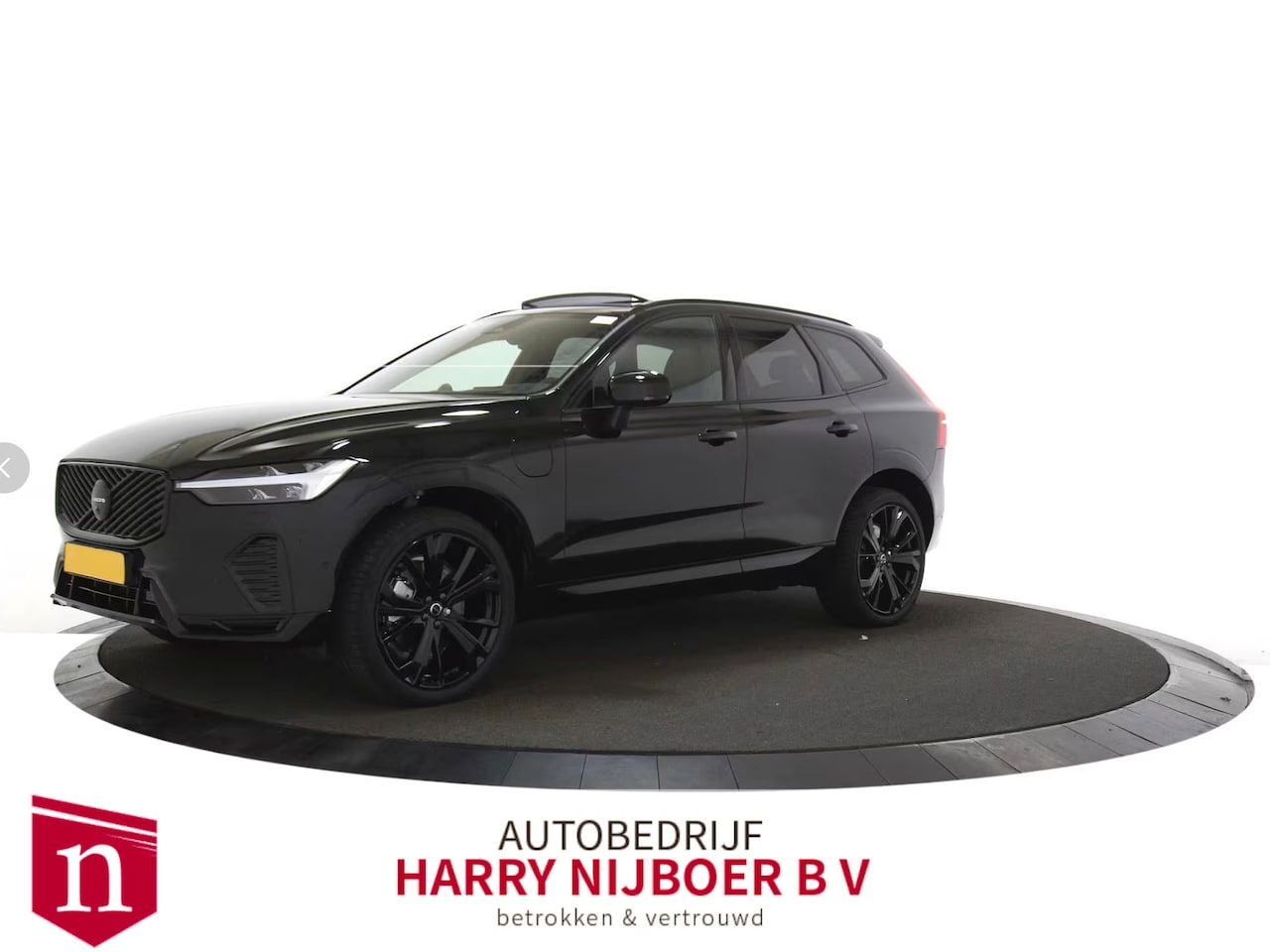 Volvo XC60 - 2.0 T8 Plug-in hybrid AWD Ultra Black Edition Bowers&Wilkins / Head Up / Sportplusstoelen - AutoWereld.nl