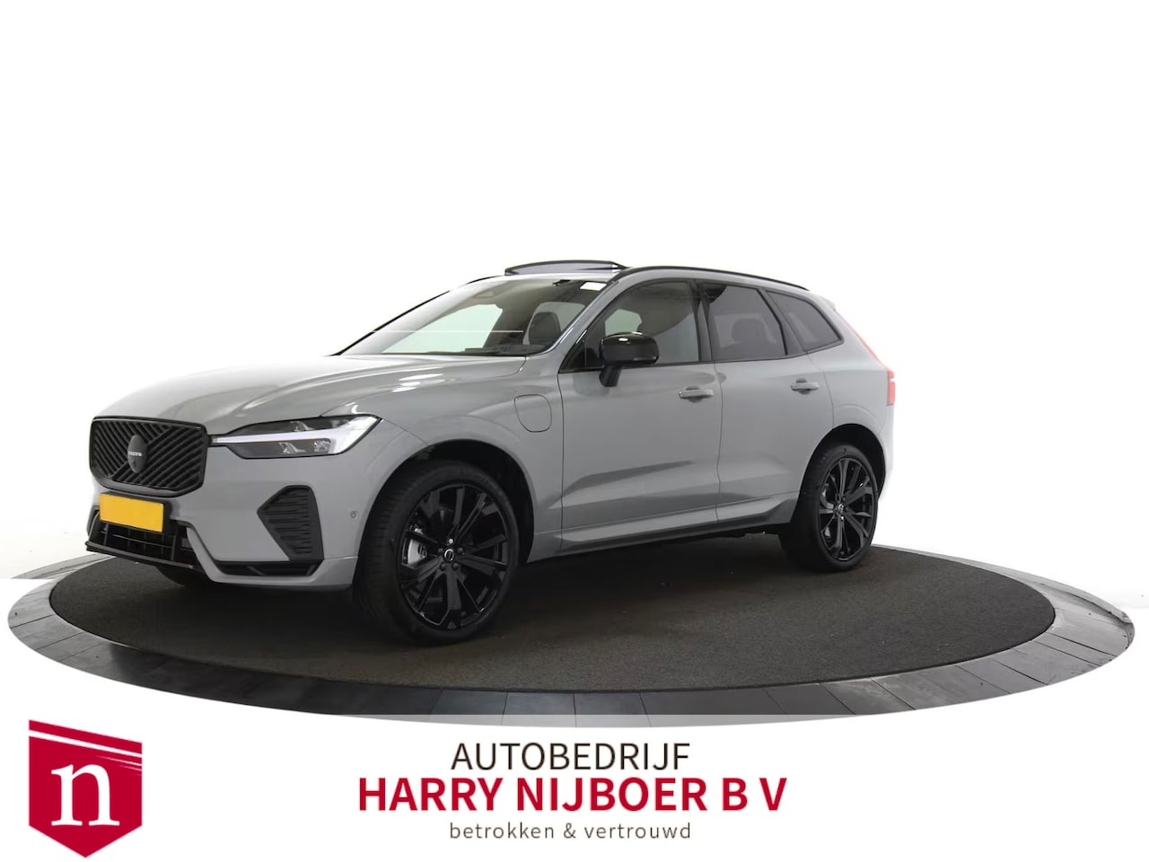 Volvo XC60 - 2.0 T8 Plug-in hybrid AWD Plus Black Edition Harman-Kardon / Head Up / Panoramadak / 21 - AutoWereld.nl
