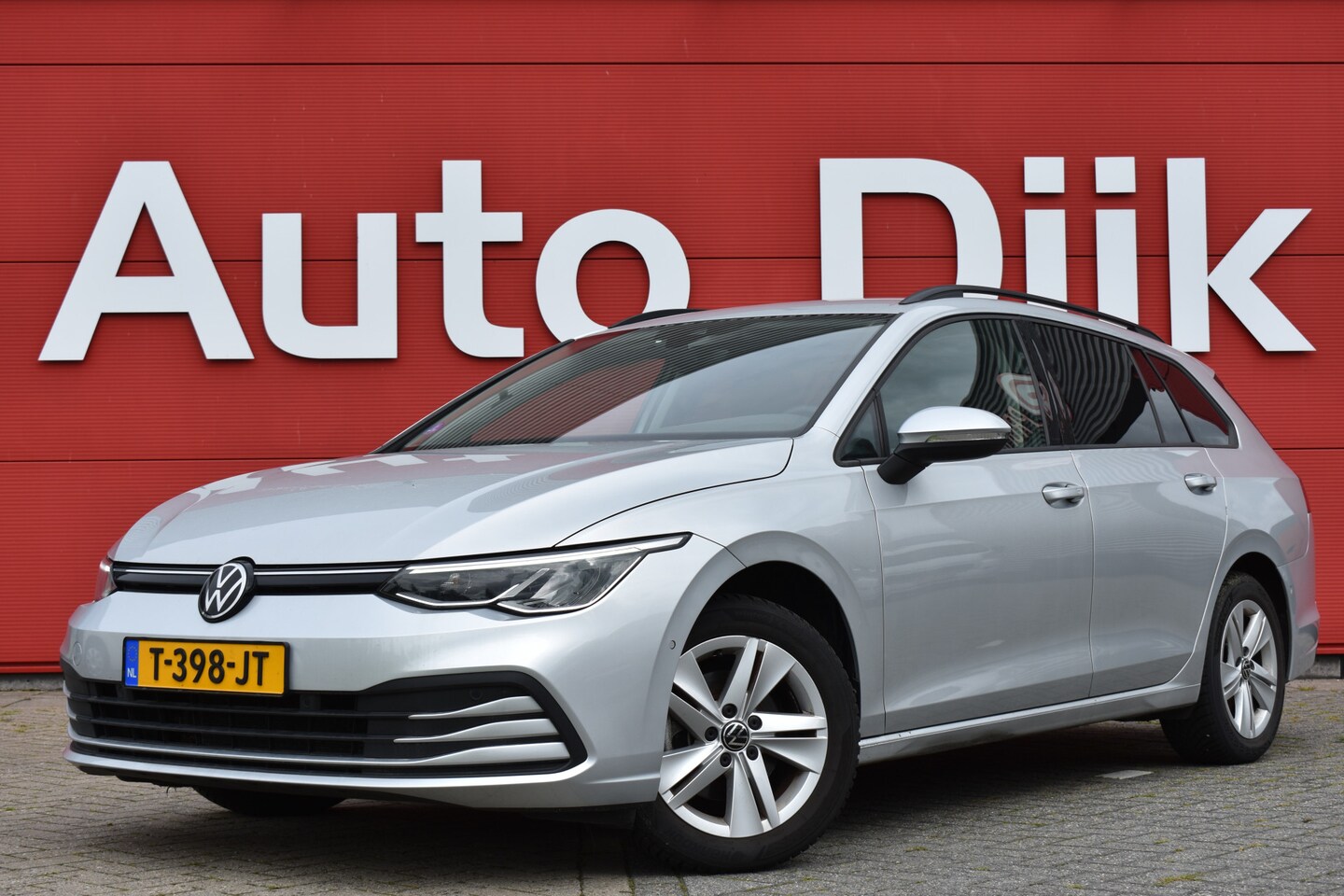 Volkswagen Golf Variant - 1.0 eTSI Life Business LED | Camera | Carplay | Keyless | Adapt. Cruise | DAB | Navi | Cli - AutoWereld.nl