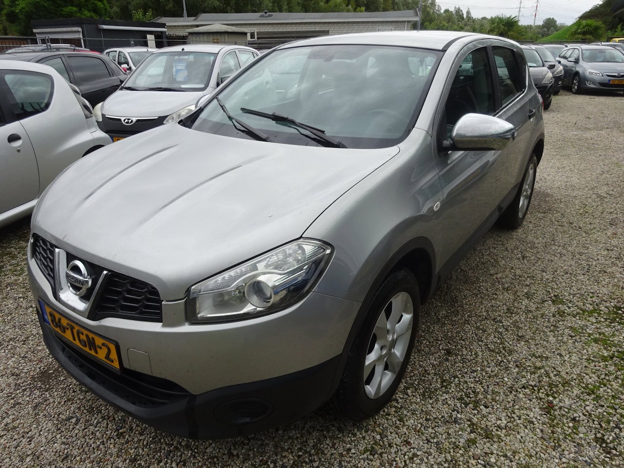 Nissan Qashqai - 1.6 Visia airco cruise control - AutoWereld.nl