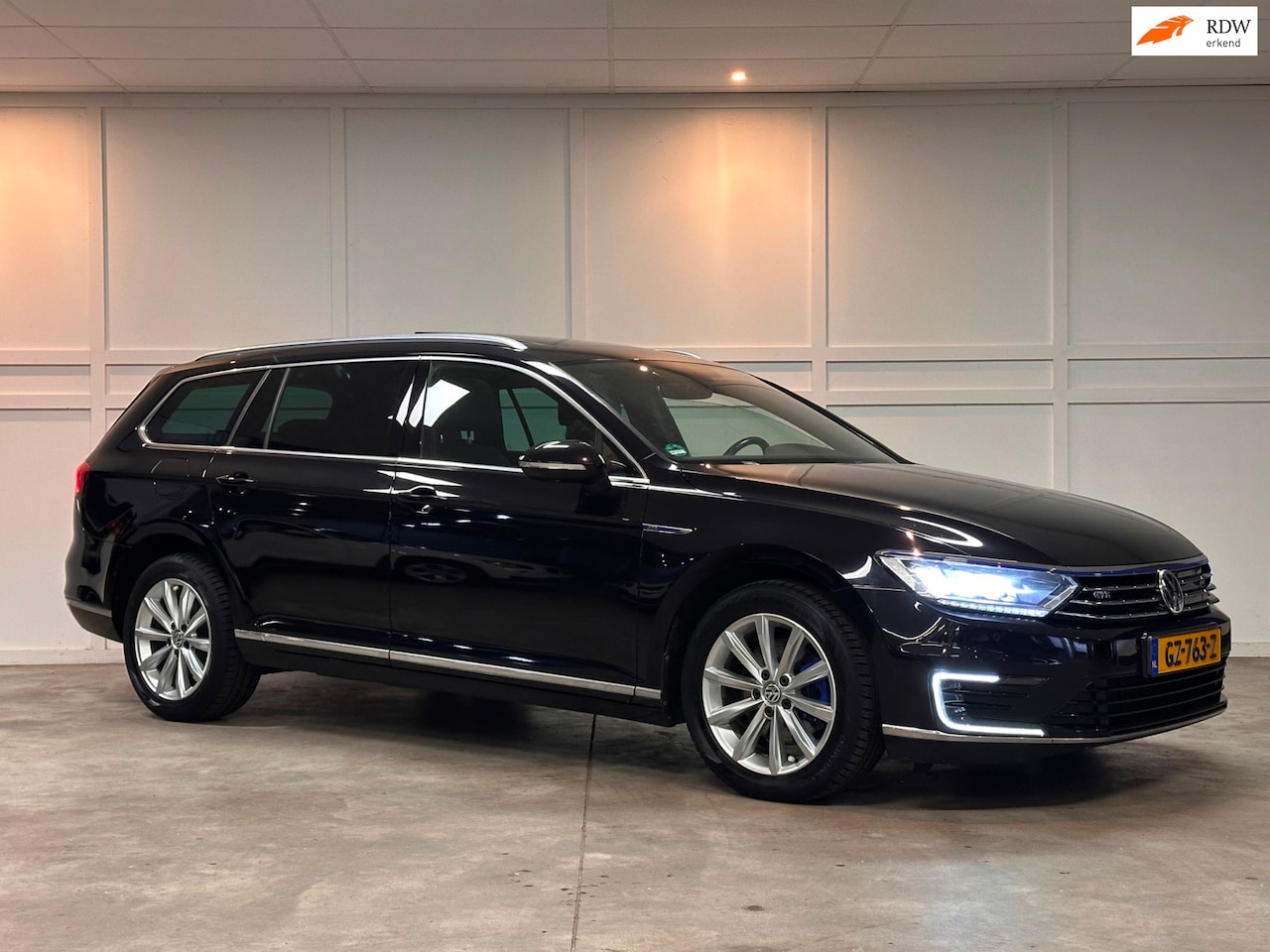 Volkswagen Passat Variant - 1.4 TSI GTE Highline / Pano / Cruise / Navi / - AutoWereld.nl