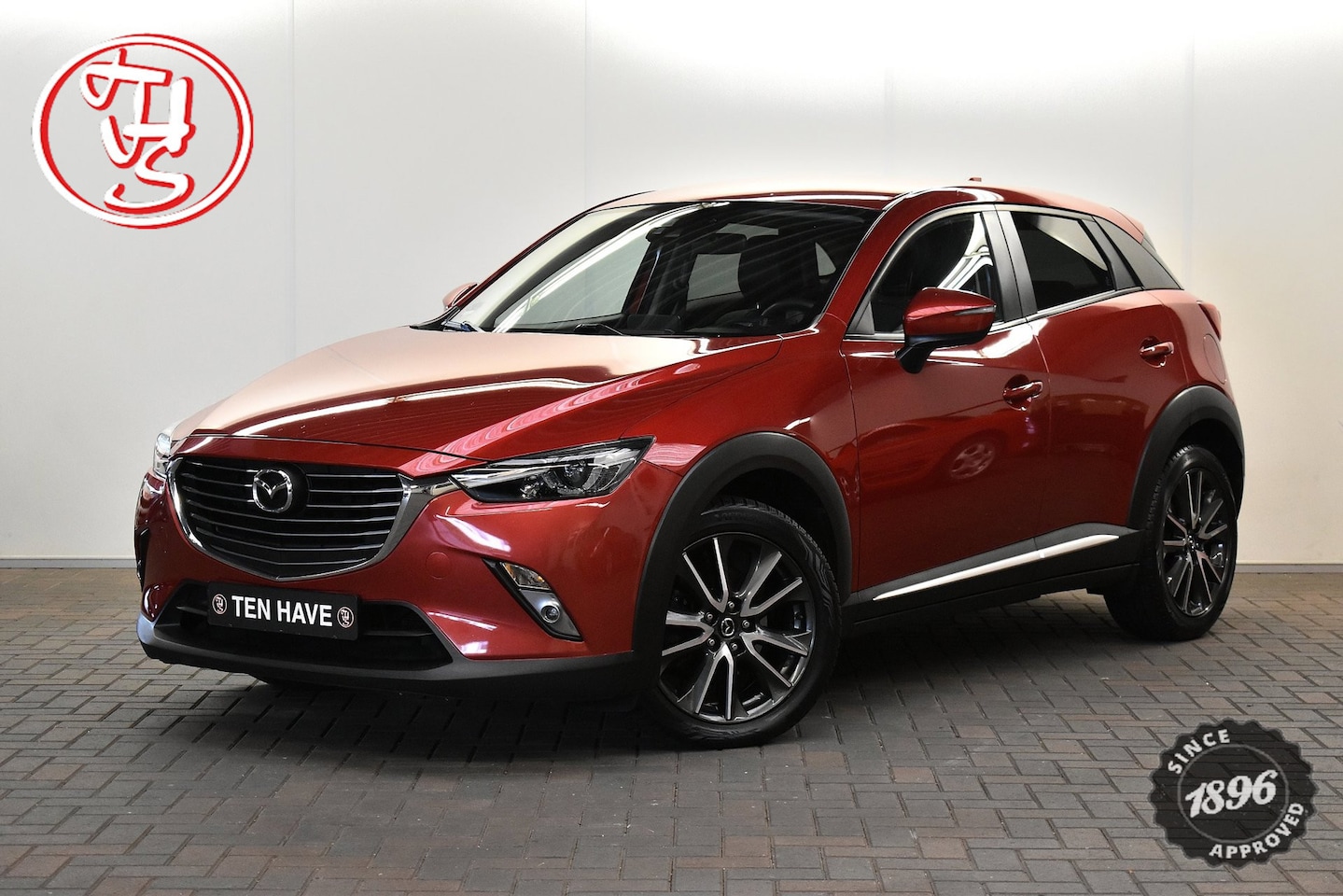 Mazda CX-3 - 2.0 SkyActiv-G 150 GT-M 4WD TREKHAAK|HUD|STOELVERWARMING|ALL-SEASON|CAMERA|SENSOREN|LEER - AutoWereld.nl