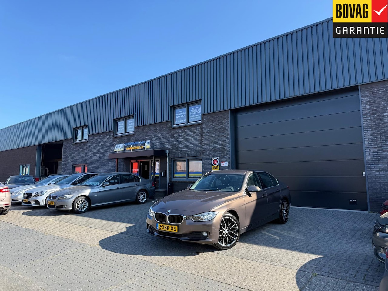 BMW 3-serie - 316i Executive | 3/6/12MND GARANTIE | AUTOMAAT | CRUISE | NAVI | ELECRAMEN | CLIMA | LED | - AutoWereld.nl