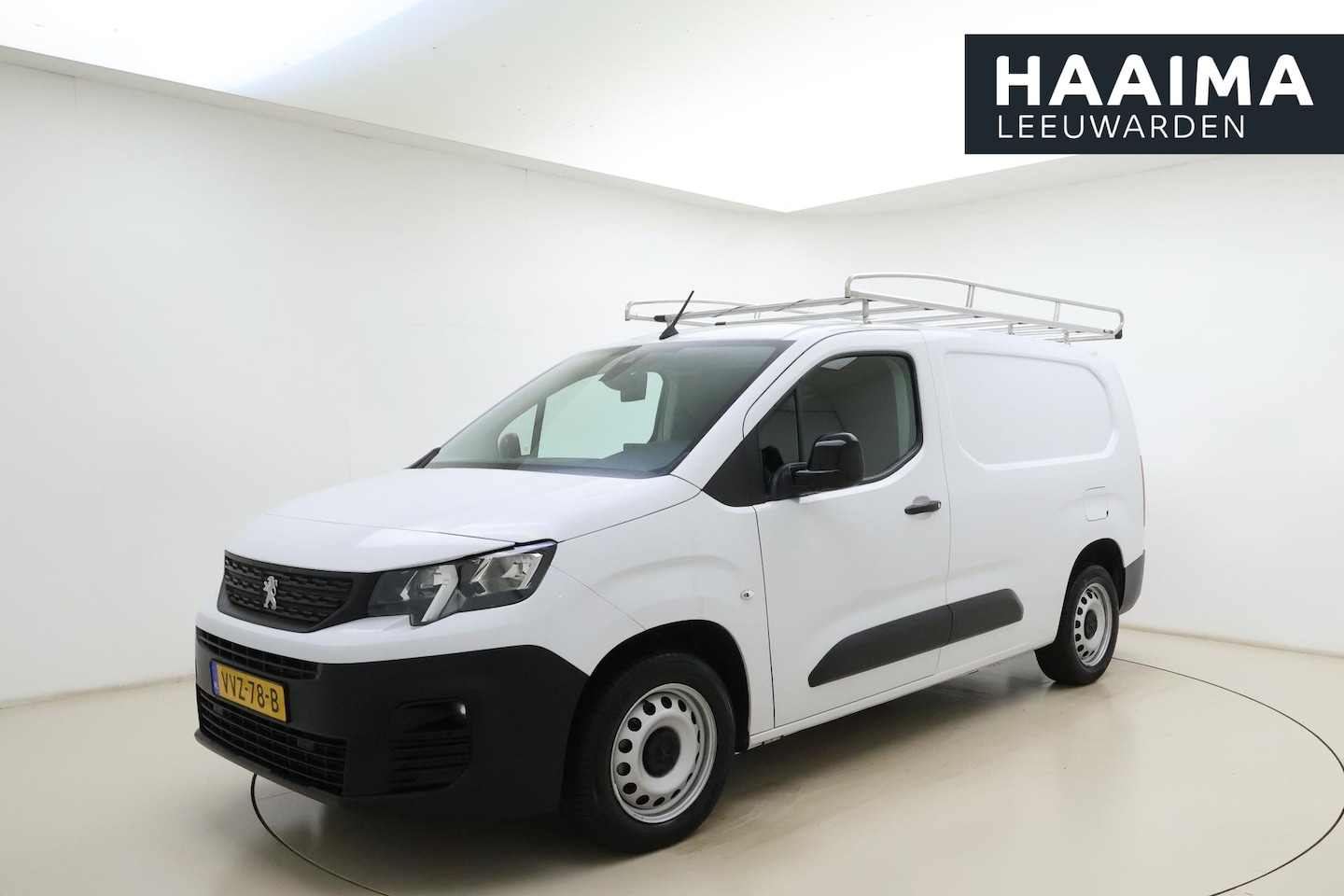 Peugeot Partner - 1.5 BlueHDi 130 EAT8 S&S L2 | Achteruitrijcamera | Parkeersensoren | Trekhaak | Apple carp - AutoWereld.nl