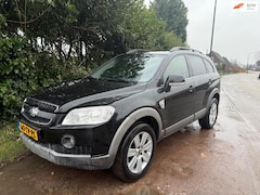 Chevrolet Captiva - 3.2i Executive Leer/4x4/Scherm/7-Pers Lees Tekst