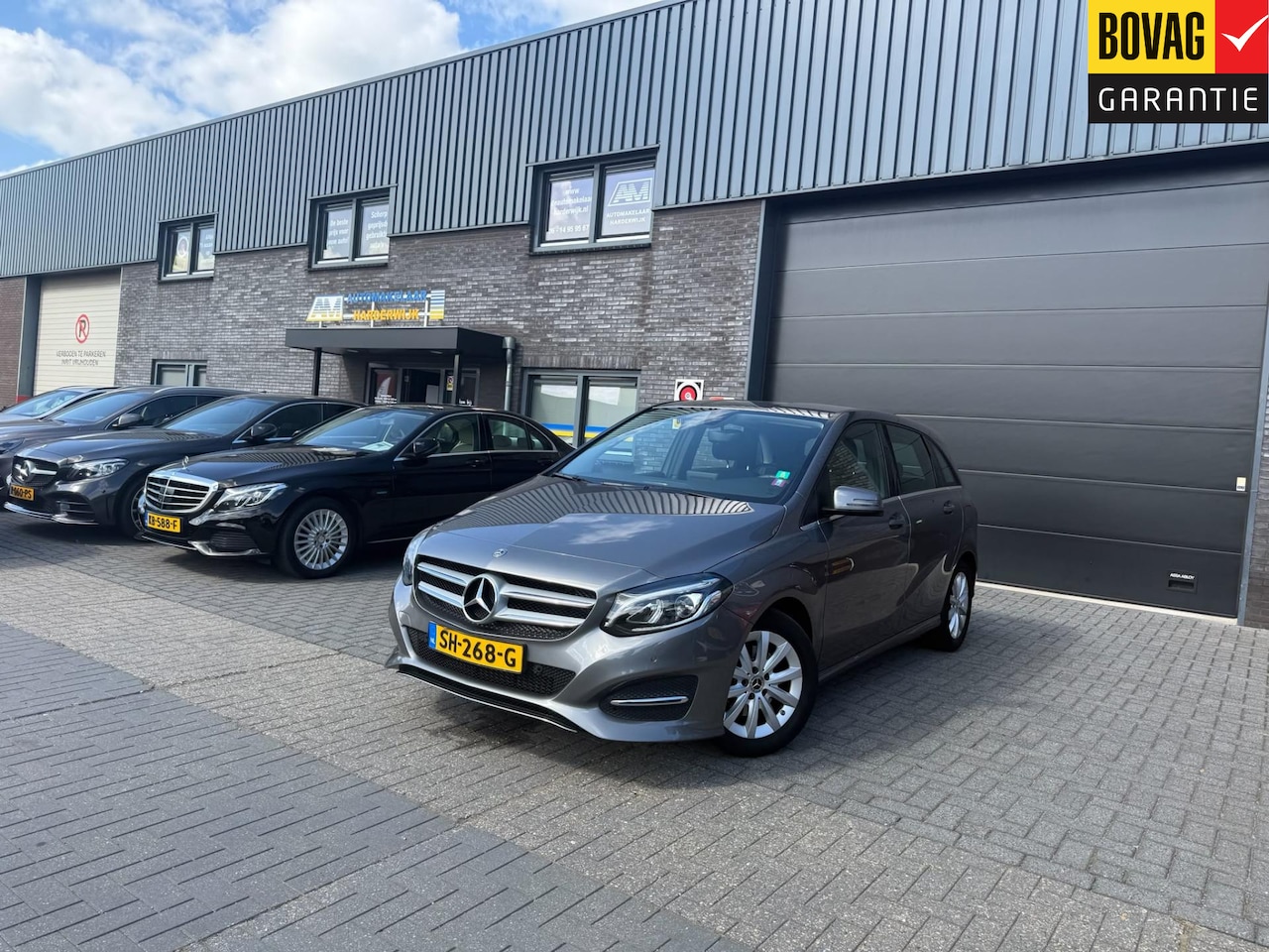 Mercedes-Benz B-klasse - 180 Ambition | 1E EIGENAAR | 3/6/12MND GARANTIE | NAVI | LED | AICRO | CRUISE | TREKHAAK | - AutoWereld.nl