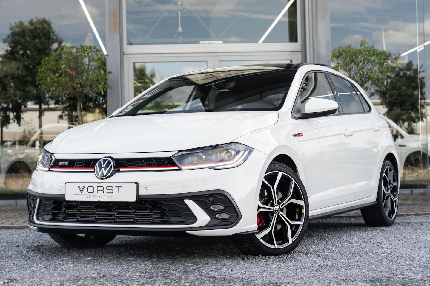 Volkswagen Polo - 2.0 TSI GTI Pano DSG ACC Stoelverw - AutoWereld.nl