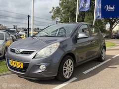 Hyundai i20 - 1.2i Business Edition | Airco | Trekhaak | APK 7-2027