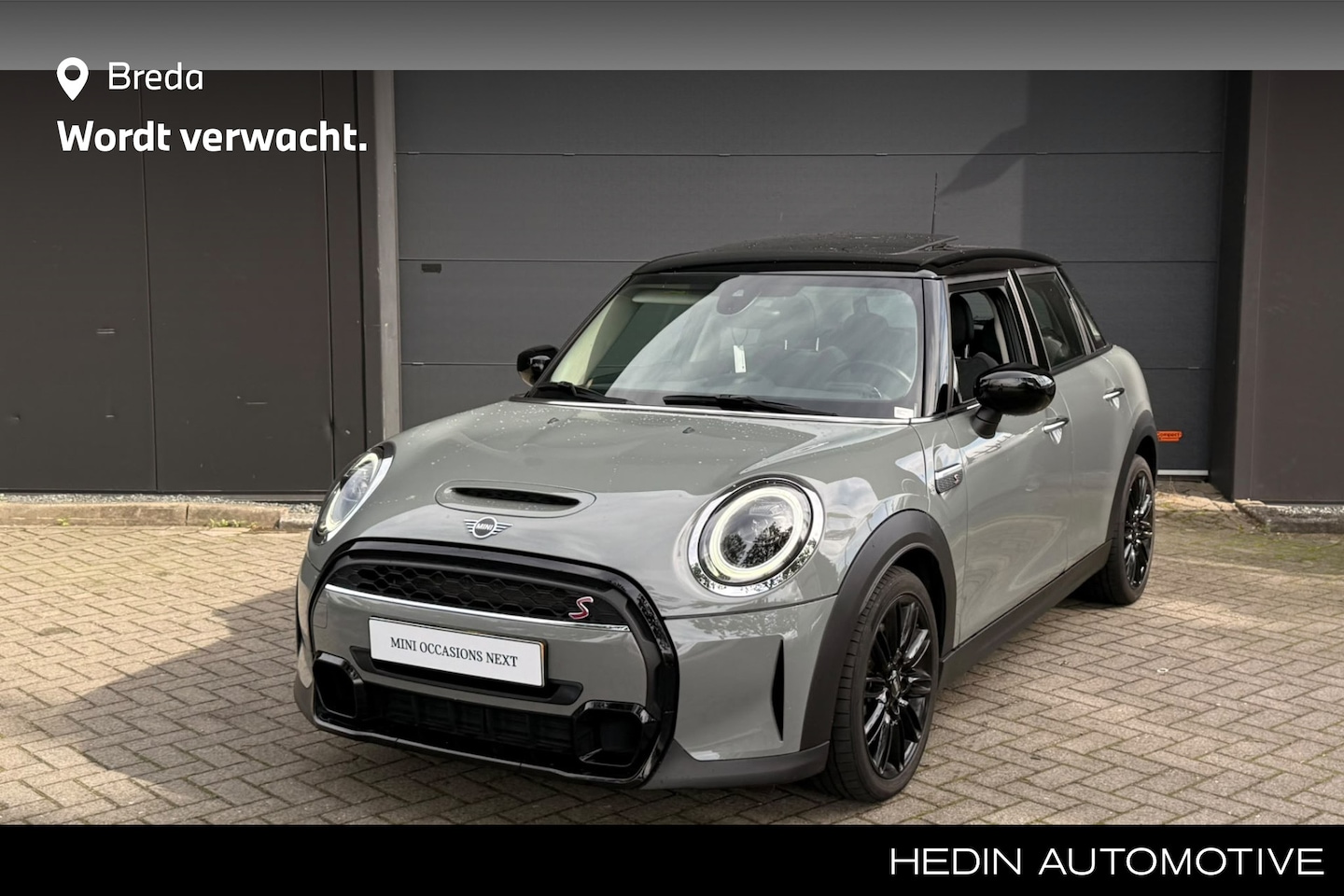 MINI 5-Deurs - 2.0 Cooper S | 17 inch LM Tentacle Spoke black | Elektrisch verwarmde voorstoelen | Glaze - AutoWereld.nl