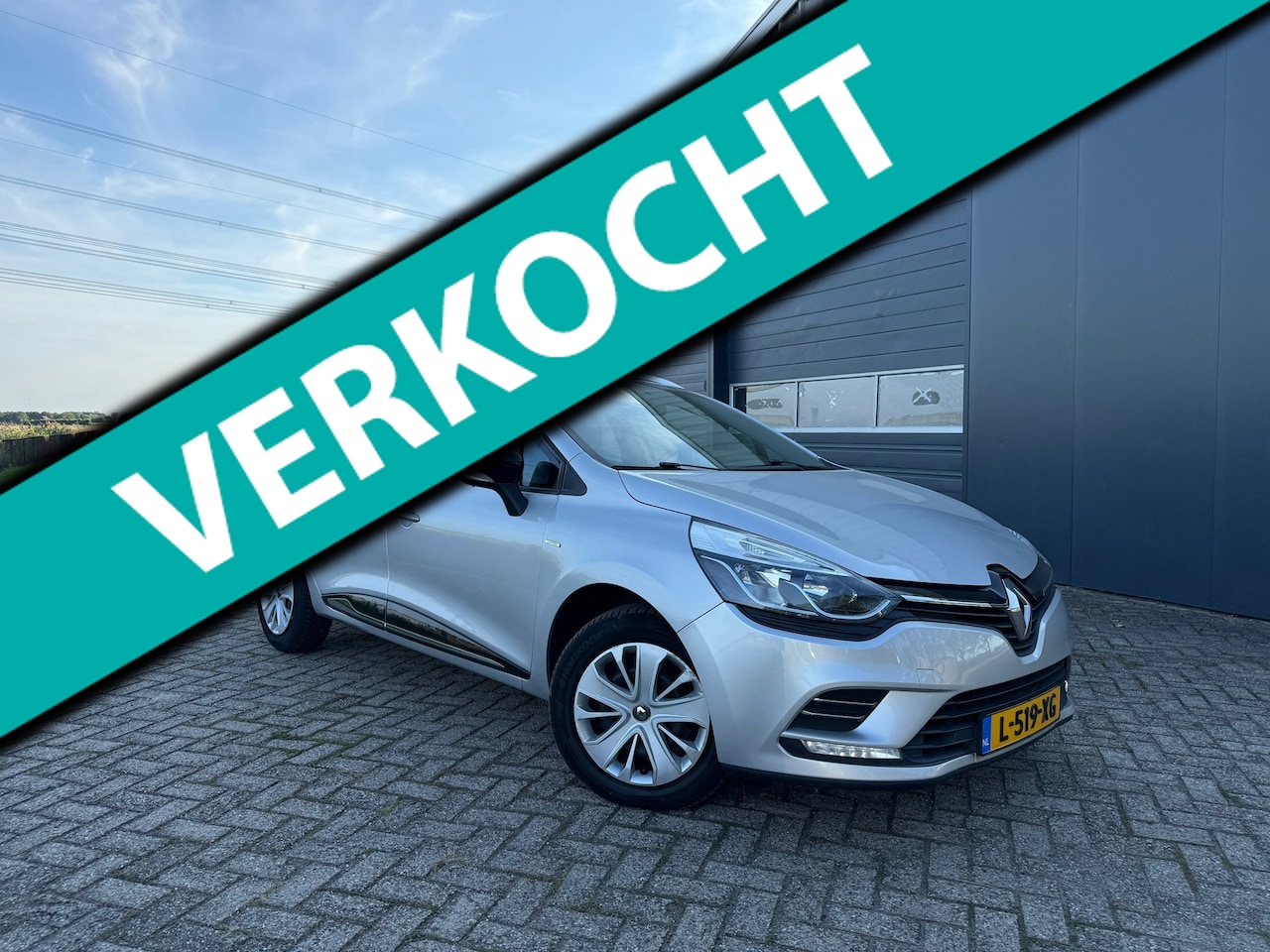 Renault Clio Estate - 1.2 16V LIMITED CRUISE CONTROL NAVI PARK-SENSOREN - AutoWereld.nl