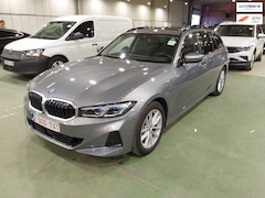 BMW 3-serie Touring - 320e Pano / Leer / EL. Trek BTW ALL IN