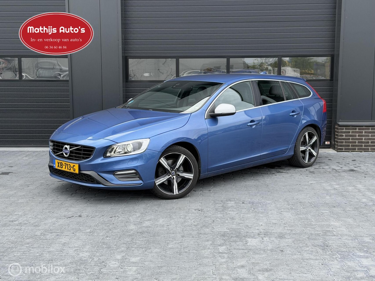 Volvo V60 - 2.0 T4 R-Design Automaar! goed onderhouden! Nette staat! - AutoWereld.nl