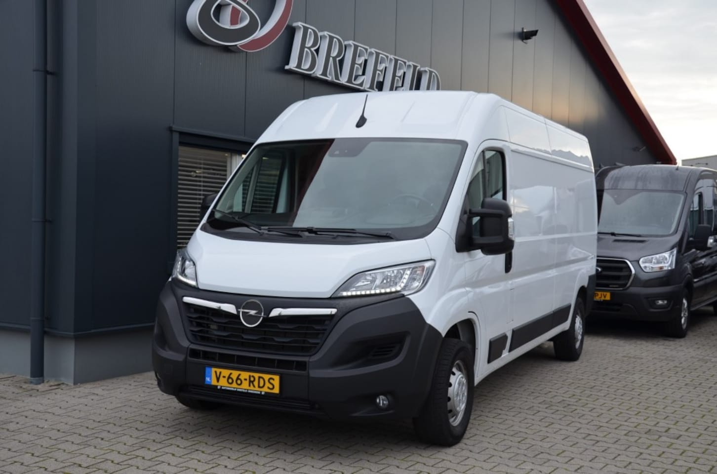 Opel Movano - 2.2D 140 L3H2 - AutoWereld.nl