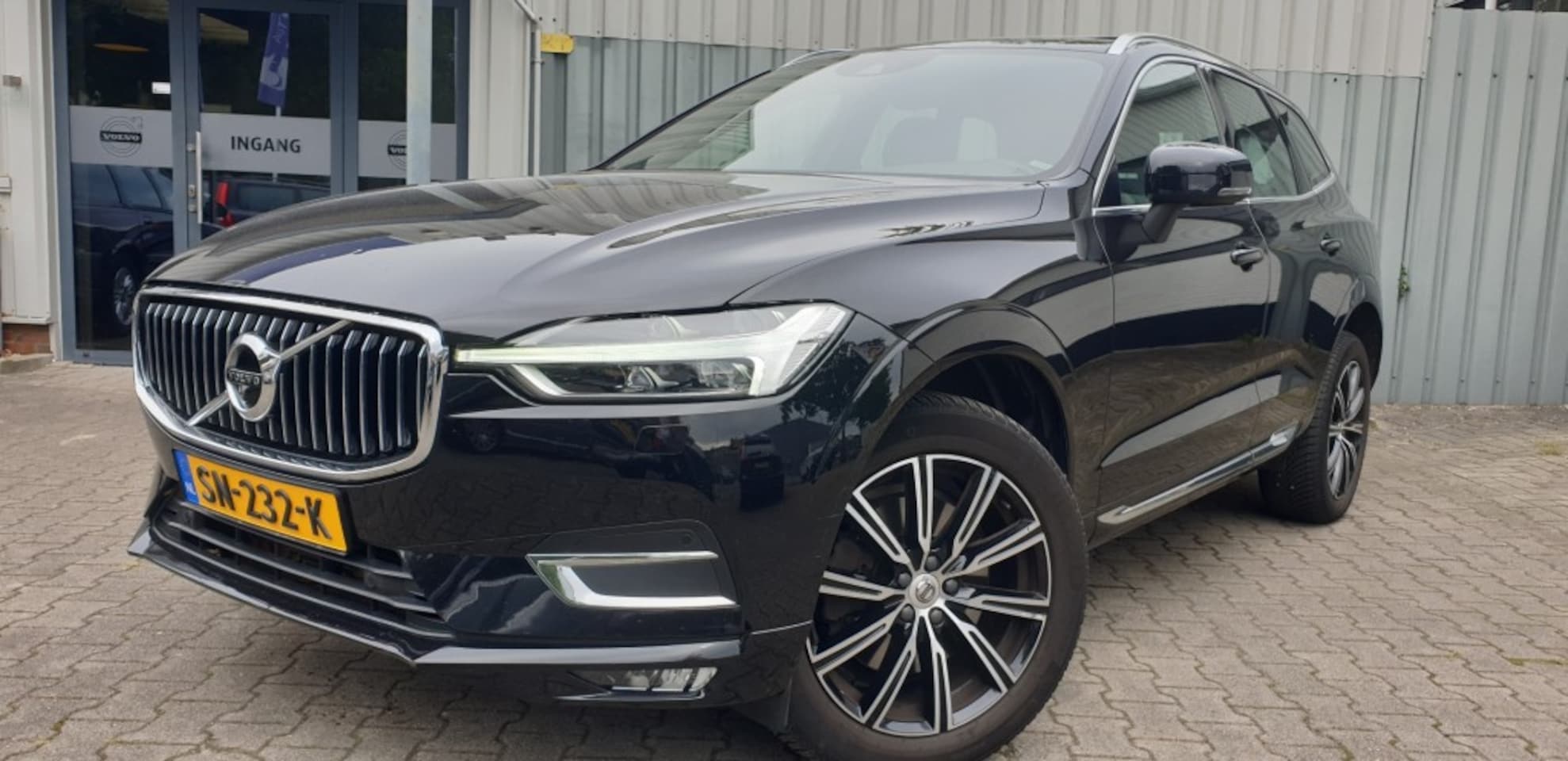 Volvo XC60 - 2.0 T5 AWD INSCRIPTION Luchtvering/ Pano/Stoelventilatie - AutoWereld.nl
