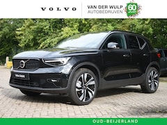Volvo XC40 - B4 197pk Plus Dark | Lounge | Lighting | Trekhaak | Schuifdak