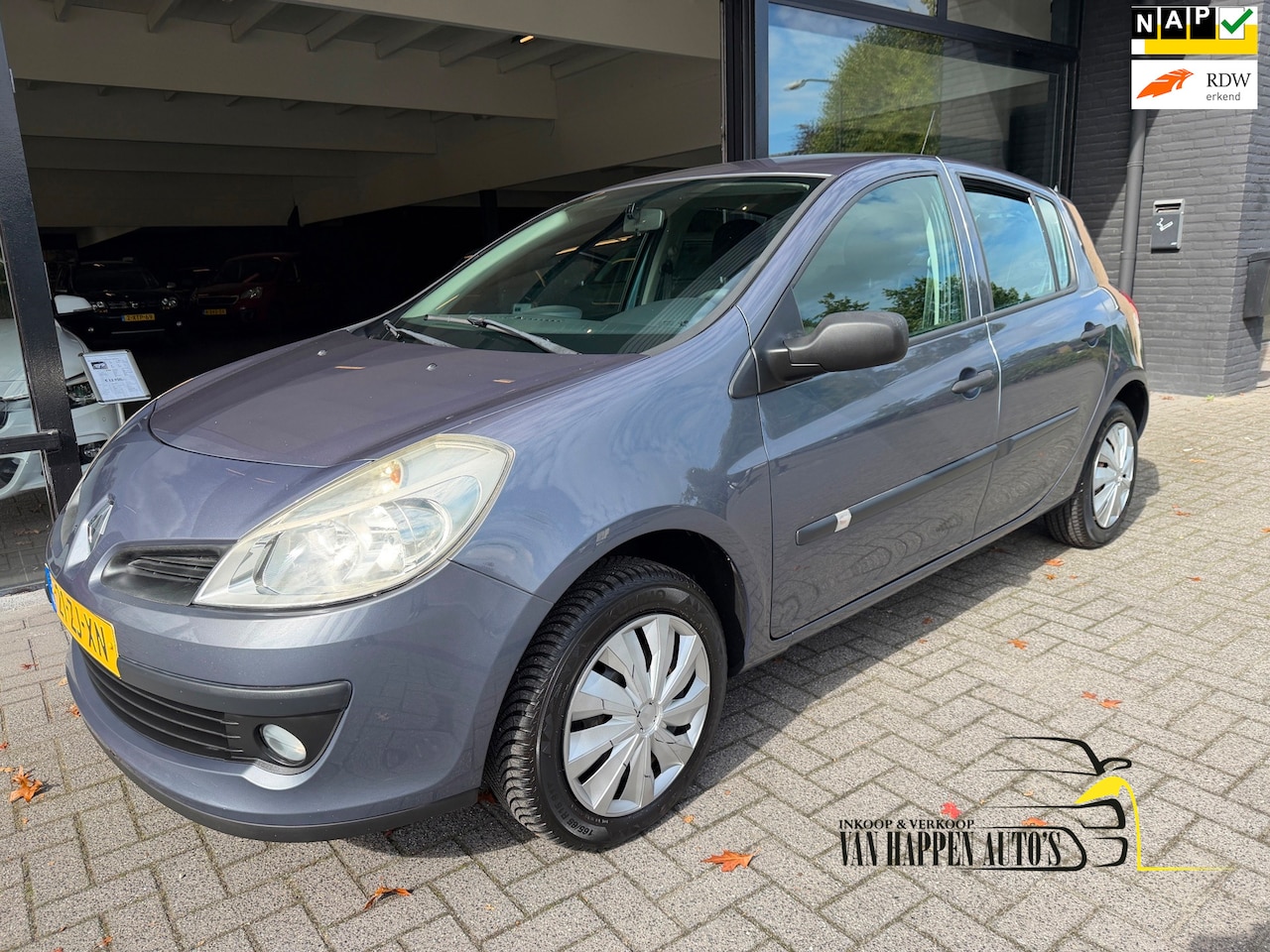 Renault Clio - 1.2-16V Special Line / apk 9-2027 - AutoWereld.nl