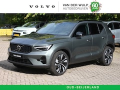 Volvo XC40 - B4 197pk Plus Dark | Lounge | Lighting | Trekhaak | Schuifdak