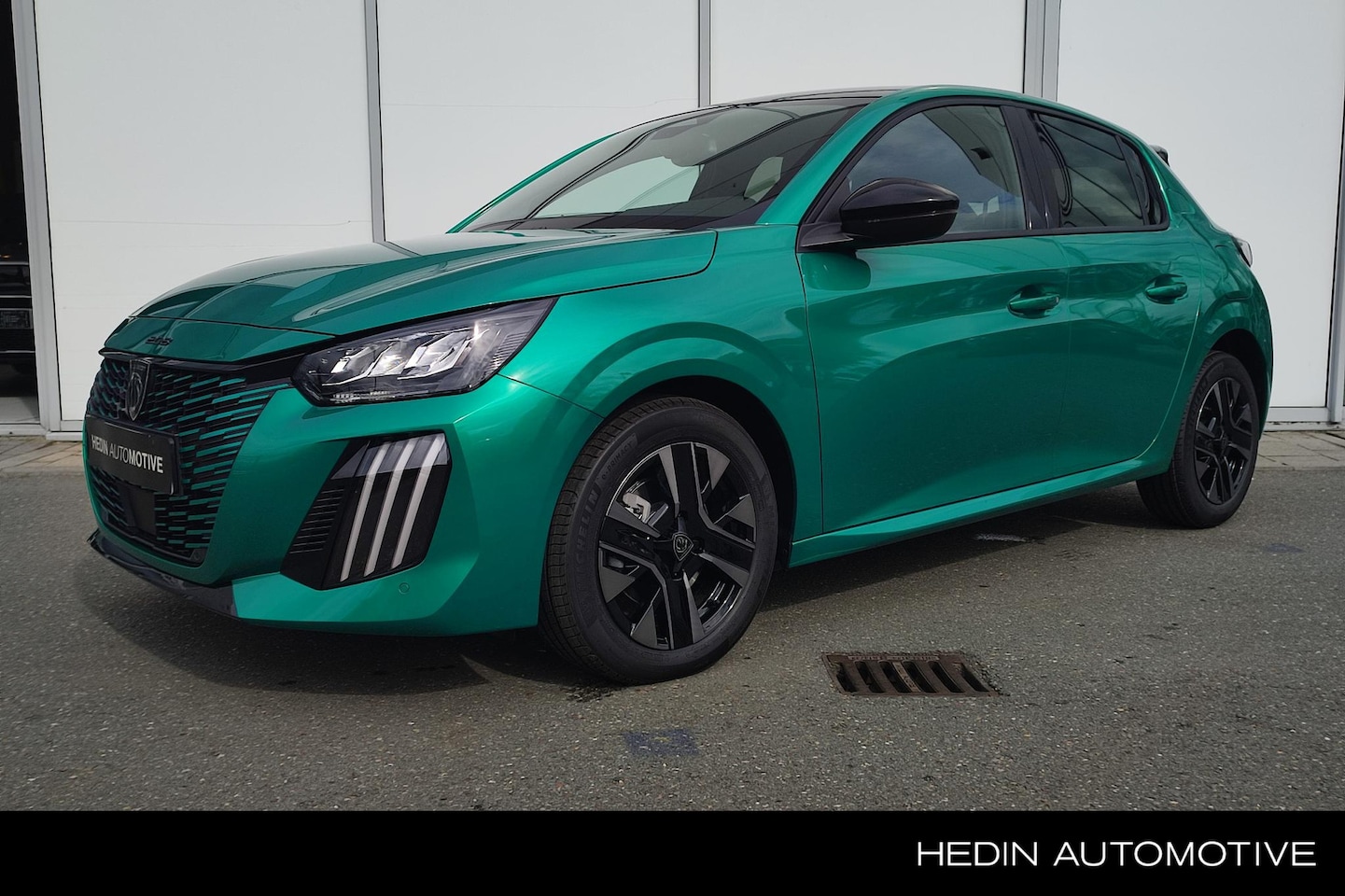 Peugeot 208 - 1.2 Hybrid 110 AUTOMAAT e-DCS6 Envy Navigatie | Cruise Control | Climate Control | Camera - AutoWereld.nl
